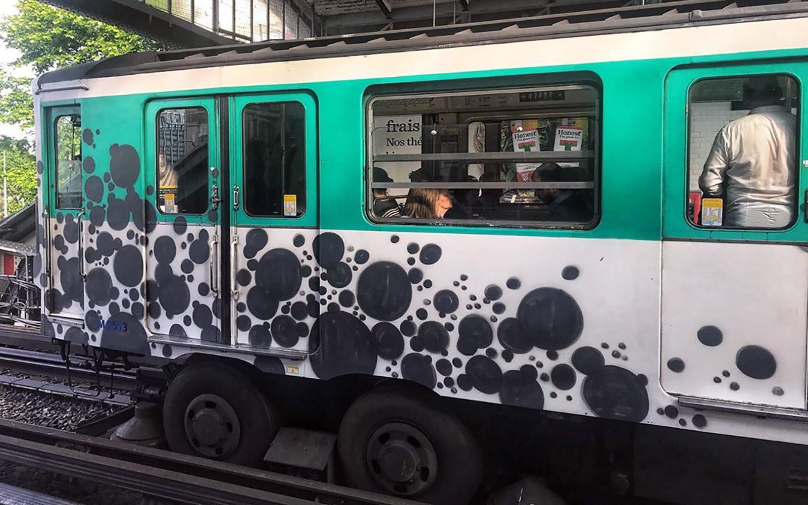 Quand le graffiti abstrait s’empare du métro parisien